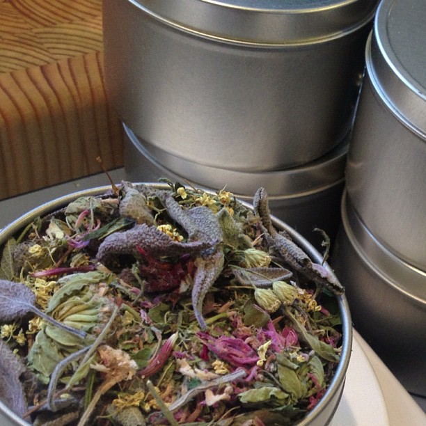 320504_4494028742495_59153997_n