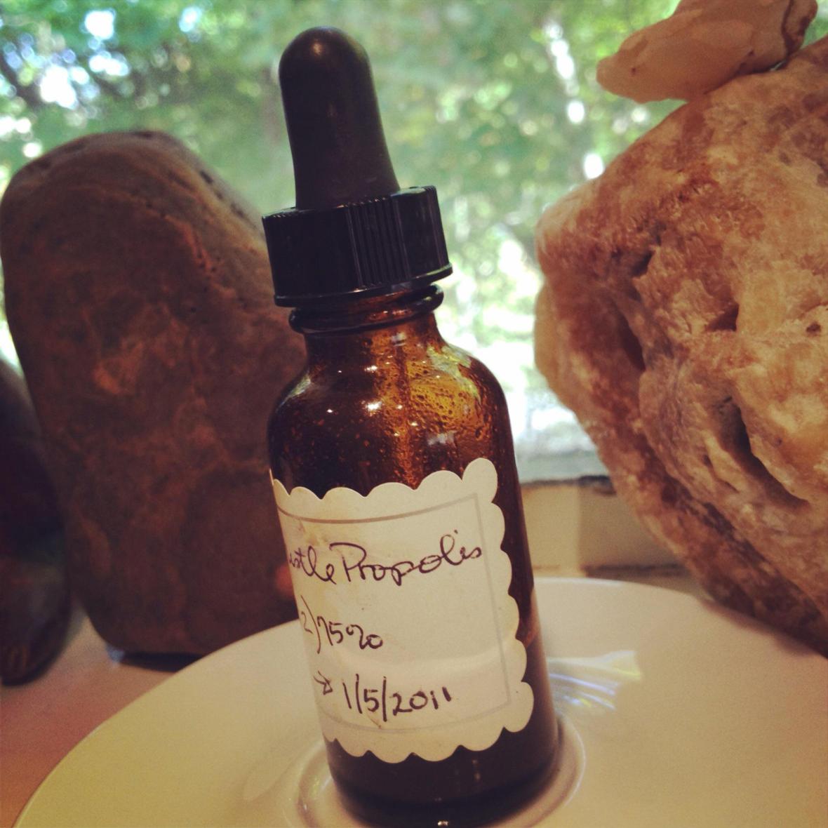 338453_235936633127862_436579412_o